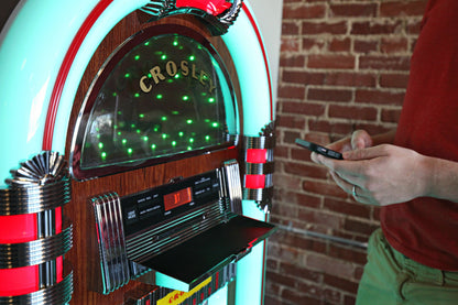 Digital LED Jukebox with Bluetooth - Walnut
